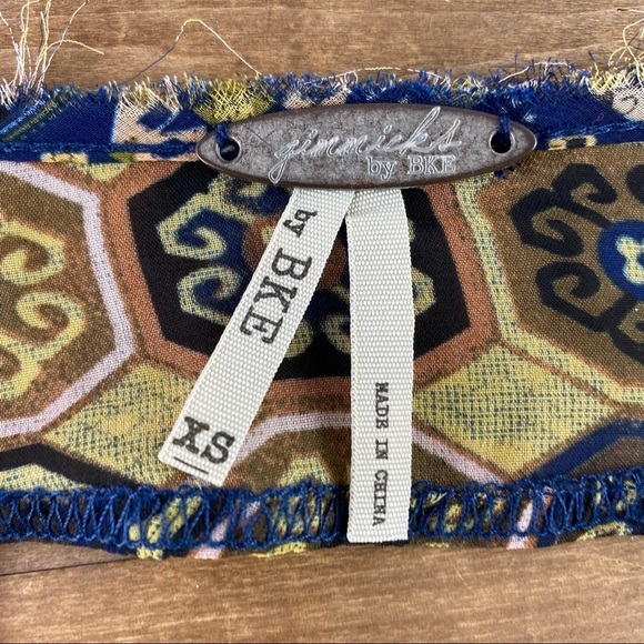 Gimmicks by BKE pink boho cut out lace embroidered LS top, XS - Picture 5 of 11